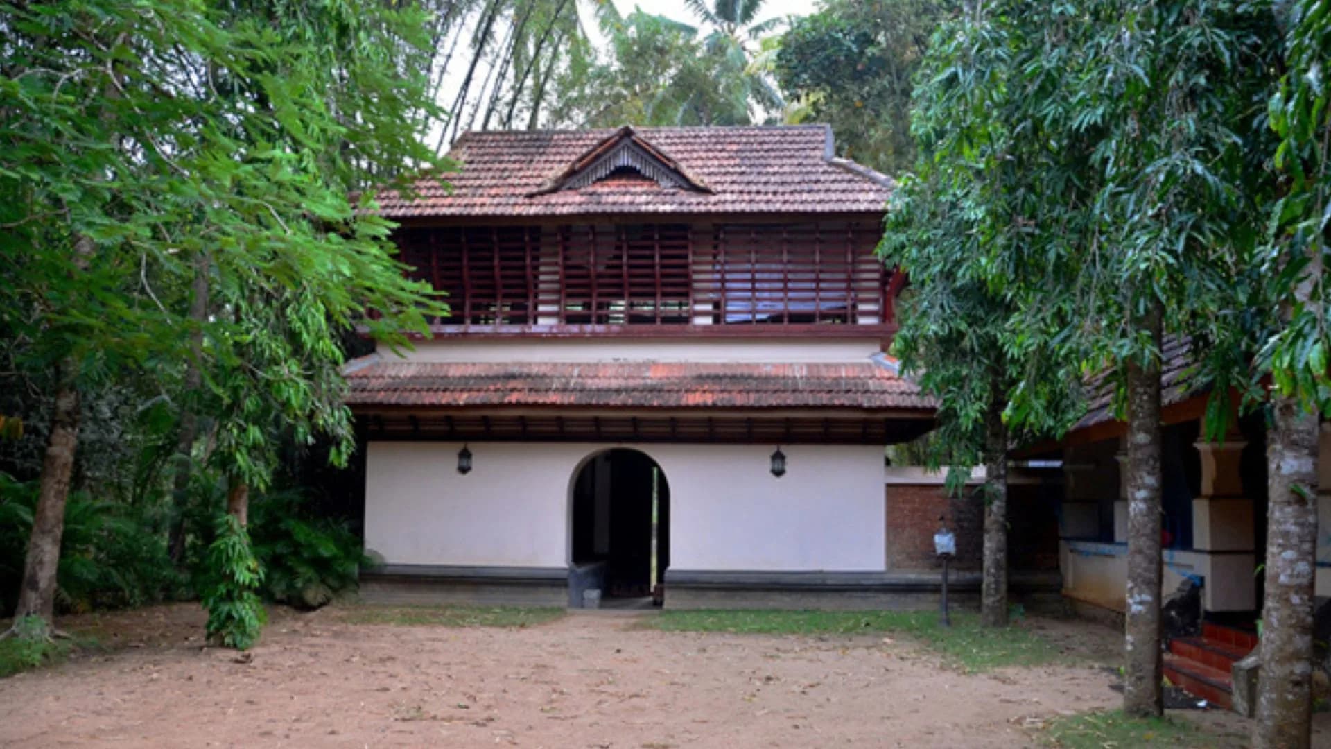14 Days Urinary Disorders Ayurvedic Treatment Package
