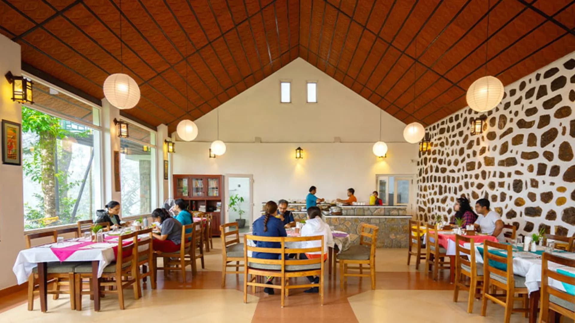 Interior (1)