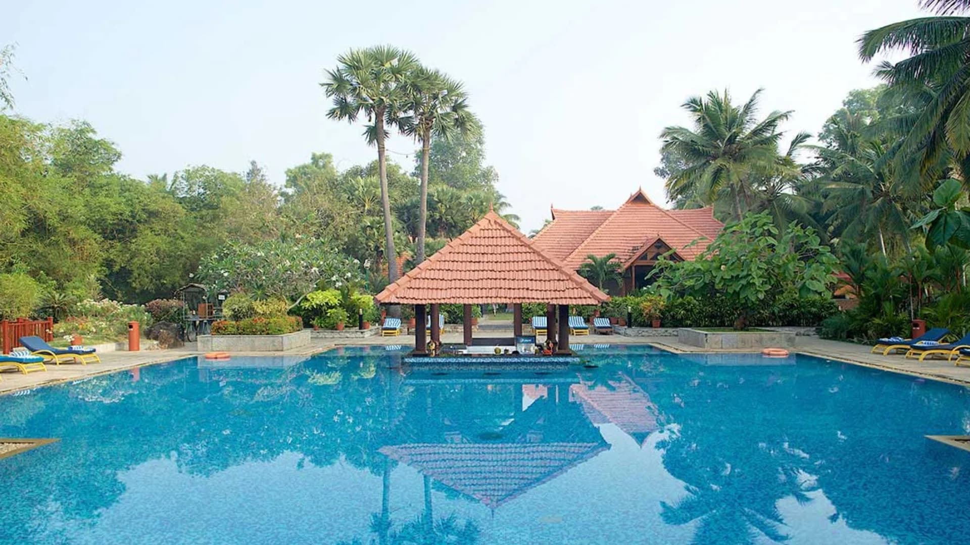 Poovar Island Resort wellness resort — photo 1